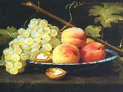 Nature morte aux peches, raisins et noix sur un entablement